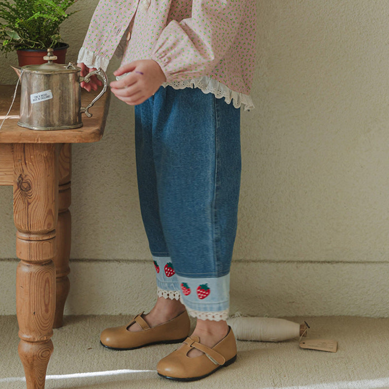 Sweet Lace Patchwork Embroidered Strawberry Casual Jeans - Image 2