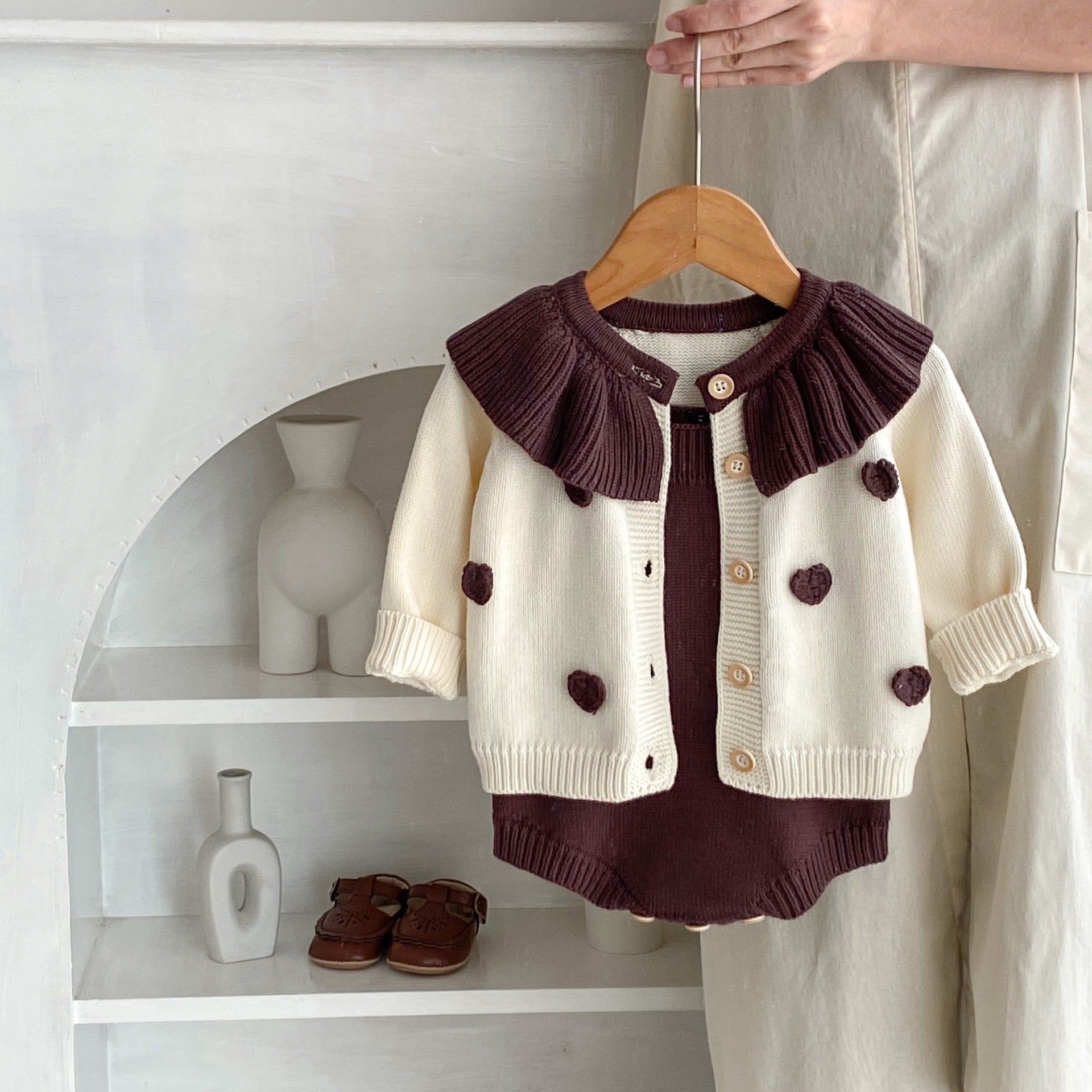 Girls' Fashion Heart Knitted Long-sleeved Jacket