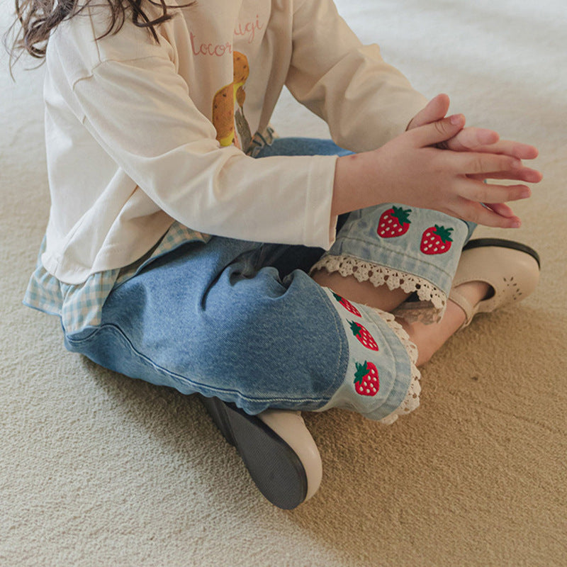 Sweet Lace Patchwork Embroidered Strawberry Casual Jeans - Image 3